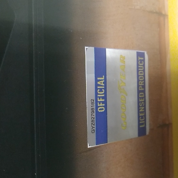 New Good Year 50-PC Air Tool Kit Pro Performance (Handle On Case Is Broken) - Picture 9 of 11